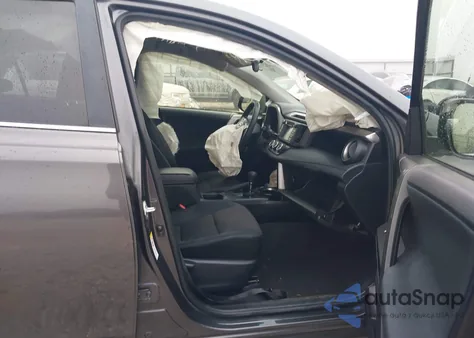 2017 Toyota Rav4 Le z USA, uszkodzony, nr VIN JTMZFREV3HJ127457